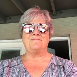 Meet your Posher, Gayle